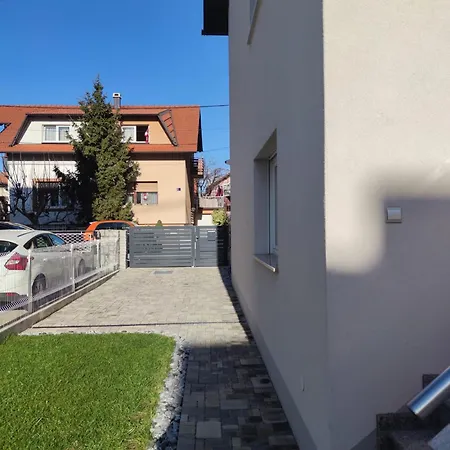 Lumani Apartment Zagreb With Free Parking Exterior photo