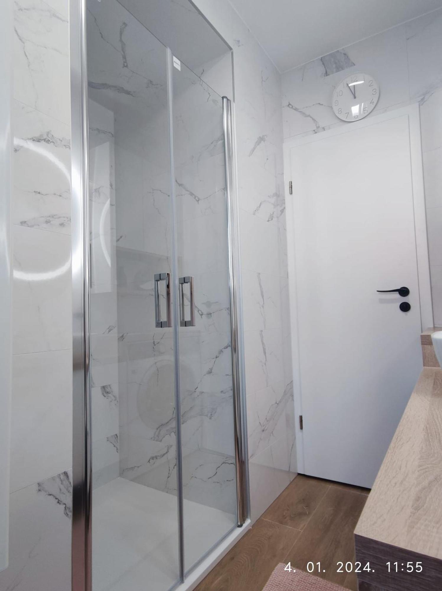 Apartment Lumani With Free Parking