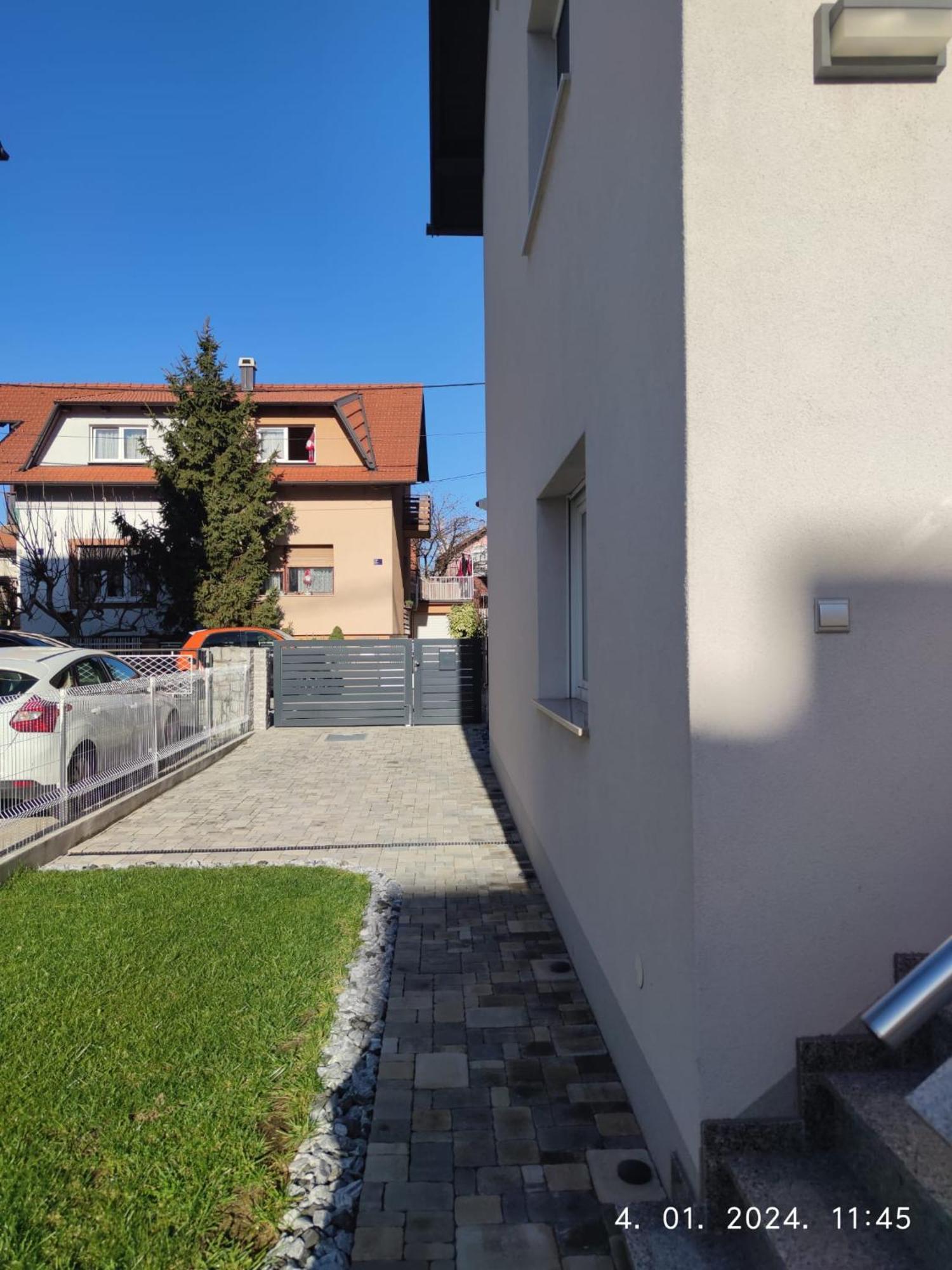Apartment Lumani With Free Parking